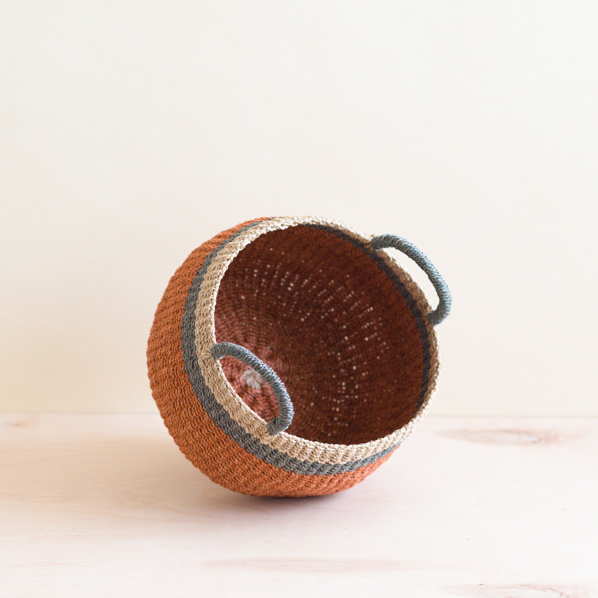 Abaca Bulge Basket