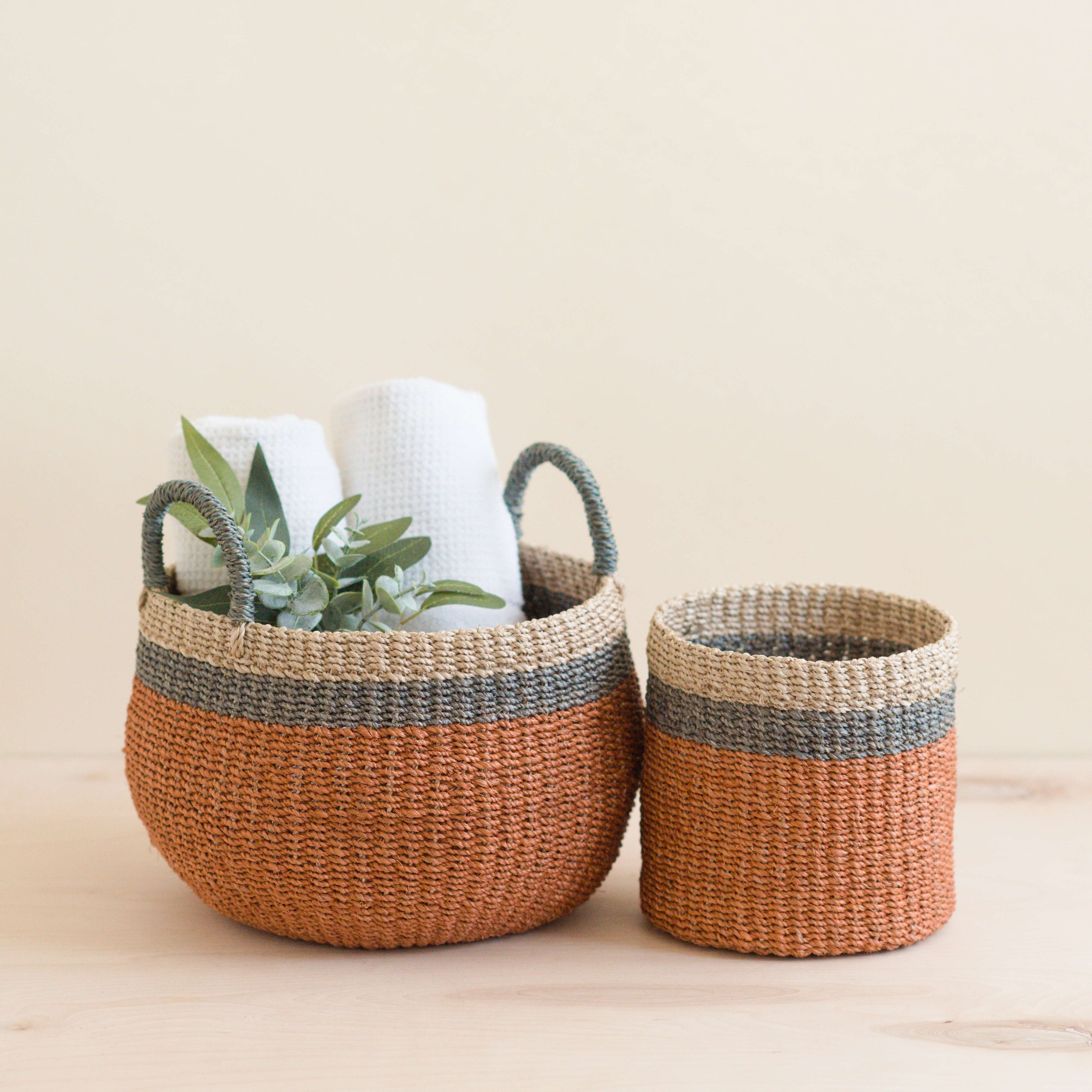 Abaca Bulge Basket