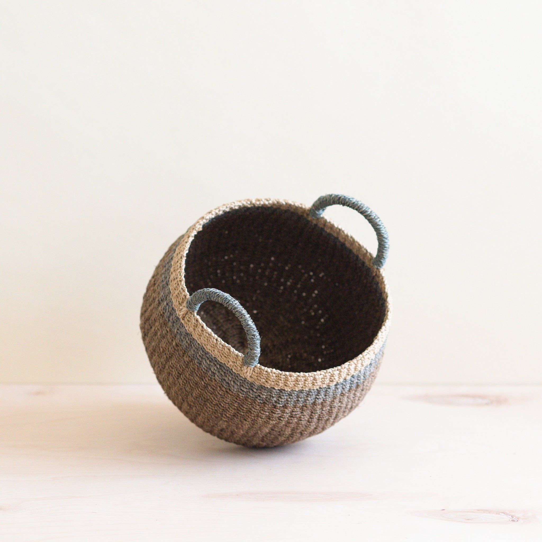 Abaca Bulge Basket