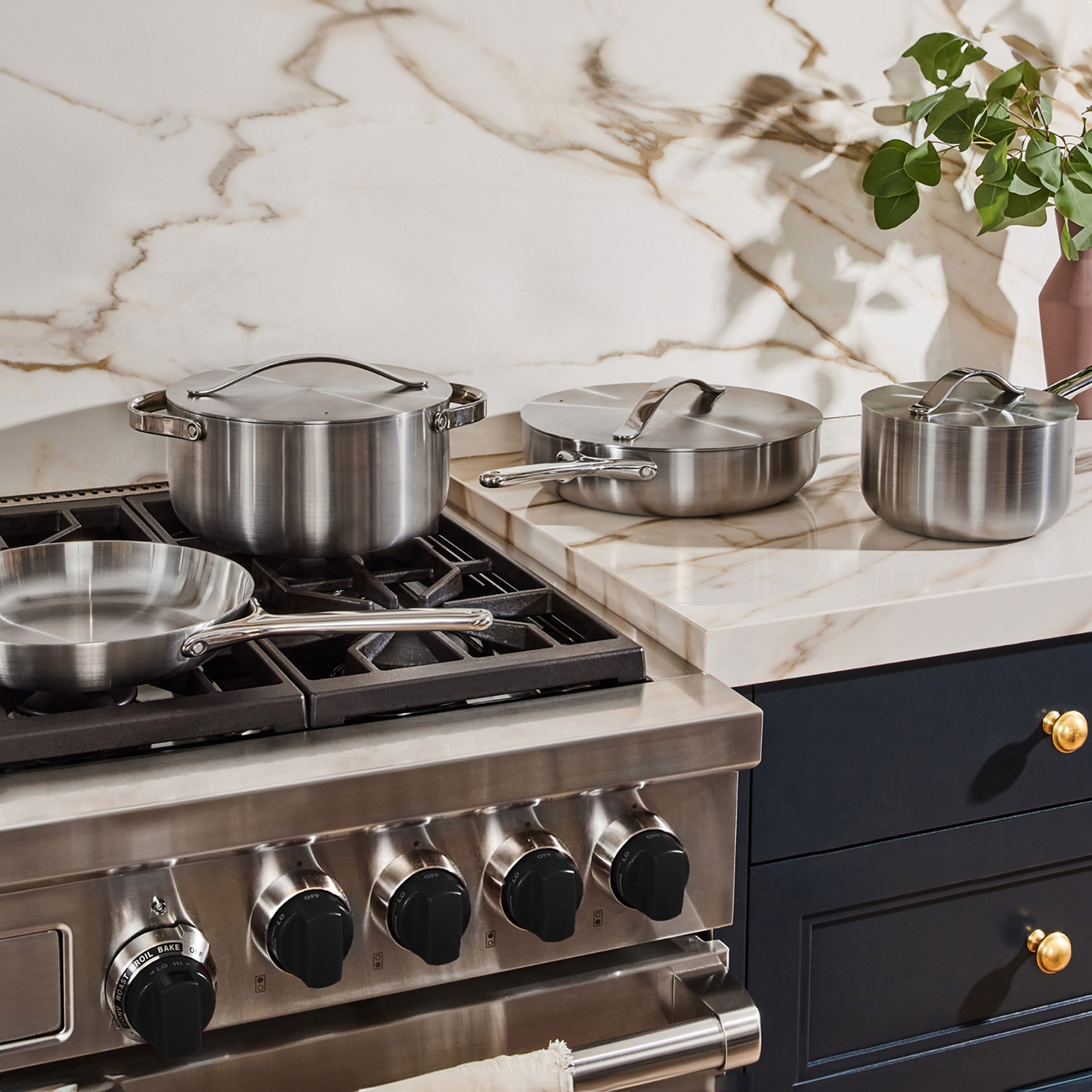 12-Piece Stainless Steel Cookware Set With Complimentary Storaget